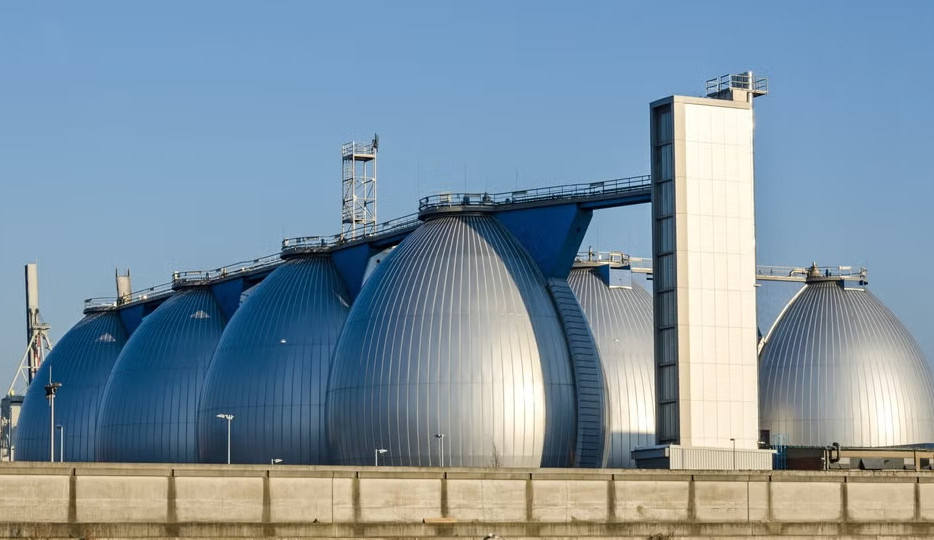 Еврокомиссия призвала страны ЕС раньше начать заполнение газовых хранилищ из-за войны в Иране