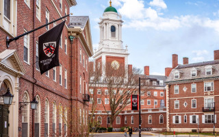 Администрация Трампа подала иск против Гарварда из-за антисемитизма и требует возврата финансирования