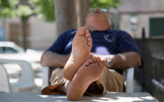 Испанская «сиеста» в 3 часа и украинский обед до часа — как страны регулируют время отдыха работников