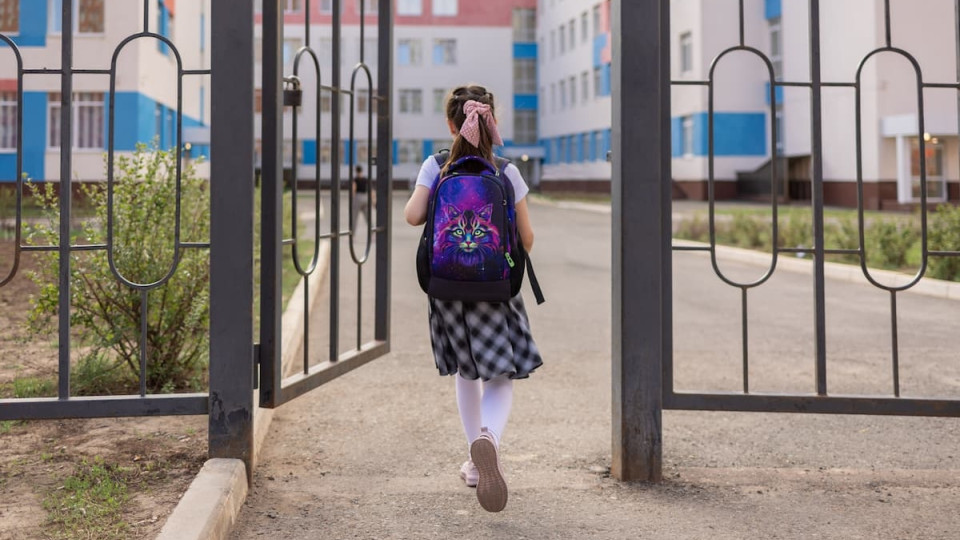 Будут ли штрафовать родителей, если ребенок прогуливает уроки — в полиции ответили
