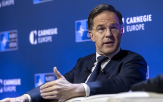 США продовжують допомагати Україні через розвіддані та постачання зброї — генсек НАТО Рютте