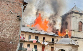 Во Львове поврежден памятник архитектуры национального значения — ансамбль Бернардинского монастыря