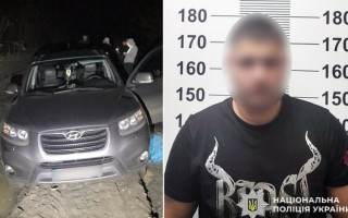 В Хмельницкой области нетрезвый мужчина угнал автомобиль, но доехал лишь до первой грязи