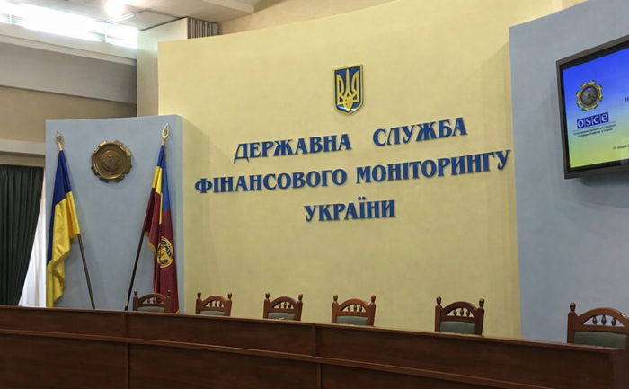 Госфинмониторинг обязал банки добавлять выписки клиентов в отчеты о подозрениях