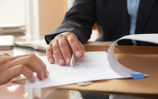 Роботодавцям доведеться переоформити ФОПів за новим Трудовим кодексом