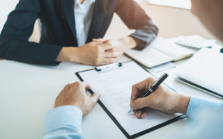 Зарплата на випробуванні: чи допускається менший оклад