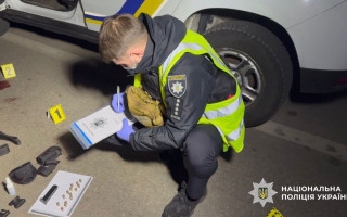 Чоловік, який відкрив вогонь поліцейських в Одесі, був вбитий при затриманні — він намагався відстрілюватися, фото