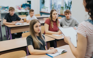 Тьюторство, адаптація та додаткові заняття: як в Україні планують змінити підхід до підтримки учнів і студентів