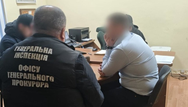 Руслан Кравченко сообщил, что прокурорам из Броваров объявлено подозрение по делу о вымогательстве $50 тысяч у бизнесмена