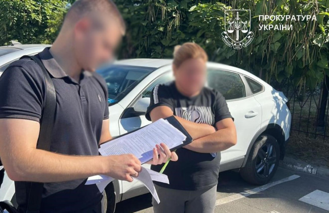 За $3500 женщине поставили диагнозы, чтобы сын оформил уход и уехал за границу — в Киеве будут судить организатора схемы и врача