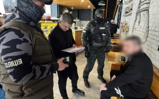 В Киеве разоблачили мужчину, который за $9000 продавал фиктивную инвалидность через OLX