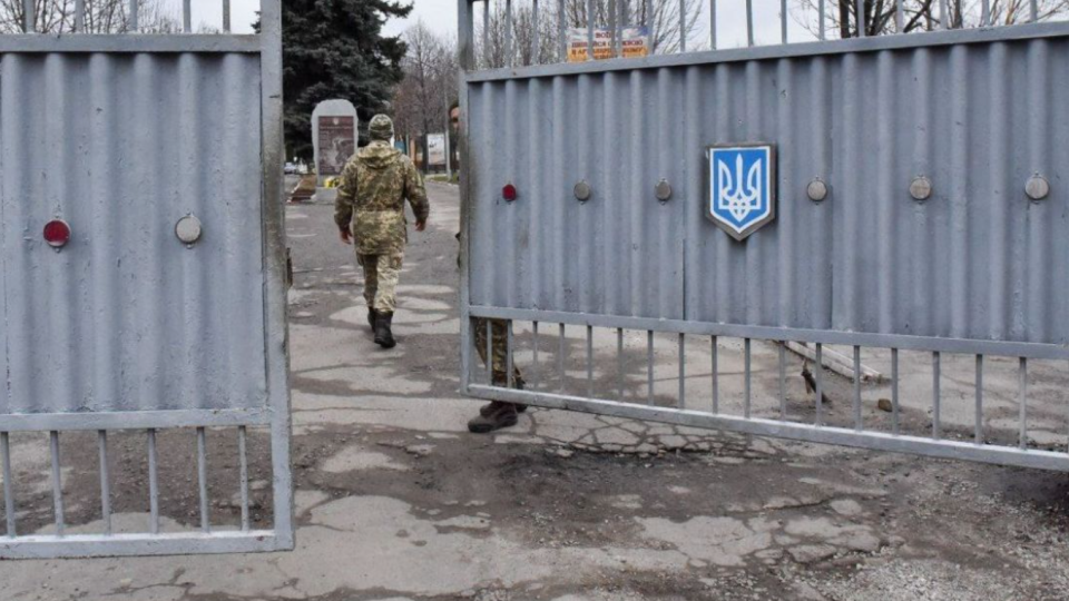 Военнослужащий отсудил индексацию за годы службы: суд обязал часть доплатить и компенсировать задержку