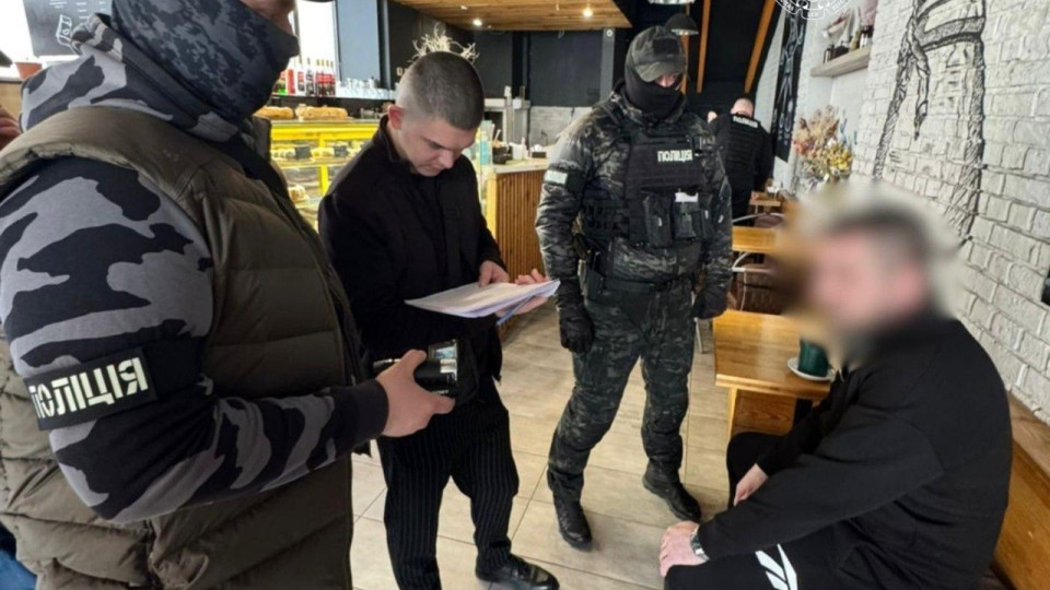 В Киеве разоблачили мужчину, который за $9000 продавал фиктивную инвалидность через OLX