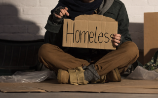 Бездомного в США ошибочно заключили под стражу и отправили в психиатрическую больницу — он получит почти $1 млн компенсации