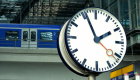 Переводимо годинник 29 березня: як не пропустити поїзд через перехід на літній час