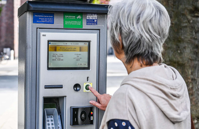 Подружжя з Німеччини вкрало 2 мільйони євро з паркоматів — схема діяла 10 років