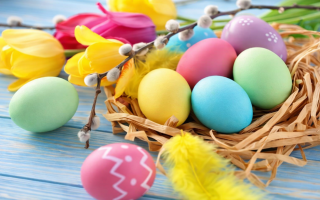 Як пофарбувати яйця на Великдень без хімії: тренди і прості способи