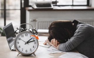 Перехід на літній час 2026: роботодавцям радять не навантажувати працівників у перші дні