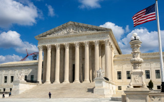 Верховний суд США: переховування не зупиняє строк нагляду після вироку