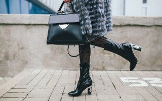 У Венеції з фабрики Prada викрали 400 пар дизайнерського взуття