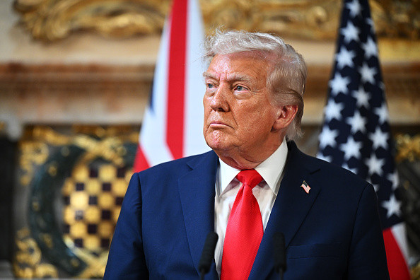 Трамп заявил, что США уже устанавливают контроль над Ормузским проливом