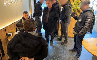 У Києві затримали адвоката, який за $6000 обіцяв «допомогти» скласти іспит — прокуратура