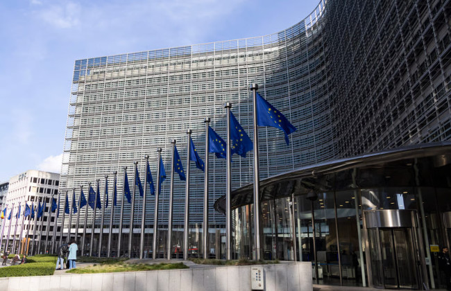 ЄС заборонив співробітникам використання ШІ-контенту у офіційних комунікаціях