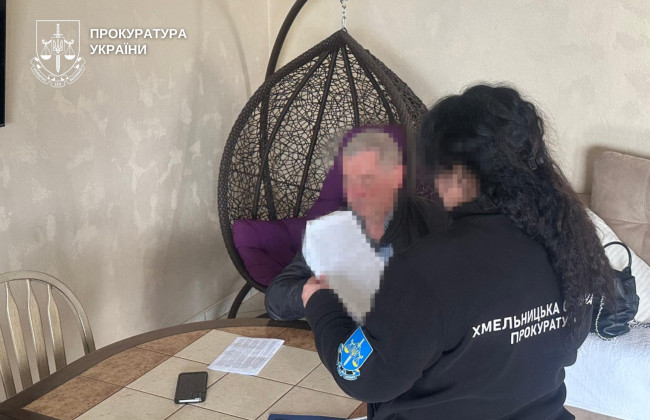 Вимагав $6 тисяч за «вплив» на суд і прокурора — викрито адвоката з Кам’янця-Подільського