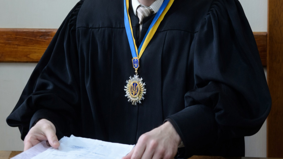 ВП ВС підтвердила, що суддя в кримінальному процесі не має права задовольняти власний самовідвід самостійно