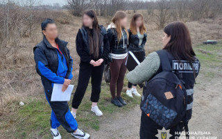 На Чернігівщині викрили канал торгівлі українок до Європи – жінка штучно втягувала жертв у борги
