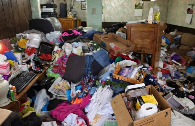 Задохнулась среди пакетов: в Италии женщина умерла под завалами собственных покупок