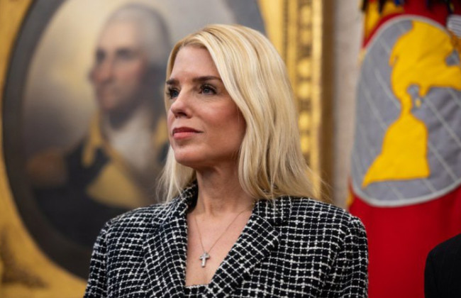 Дональд Трамп звільнив генпрокурорку США Пем Бонді — вона переходить у приватний сектор