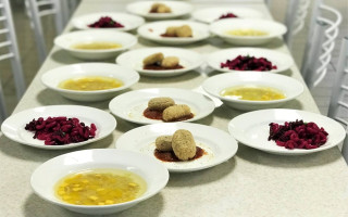 8 областей получат средства на школьные обеды – Кабмин выделил более 59,5 млн гривен