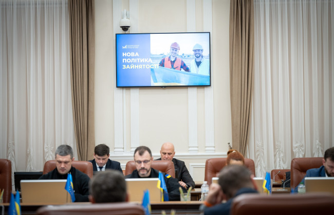 В правительстве насчитали 7 миллионов граждан, которых можно трудоустроить в Украине