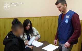 В Киеве женщина поджигала двери квартир знакомых после конфликтов с ними