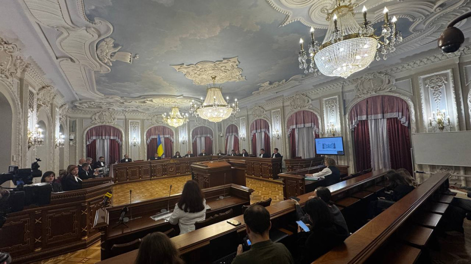 Пассивное поведение истца и проживание за границей не являются уважительной причиной для восстановления срока обжалования санкций: позиция БП ВС