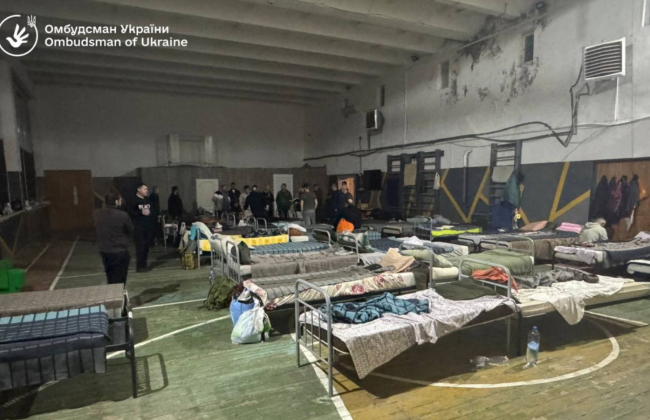 Антисанитария и игнорирование болезней — в Ужгородском ТЦК зафиксировали нарушения прав человека, фото и видео