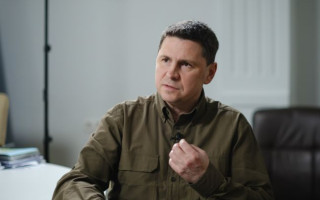 Пауза в мирных переговорах будет продолжаться до завершения войны на Ближнем Востоке — Михаил Подоляк