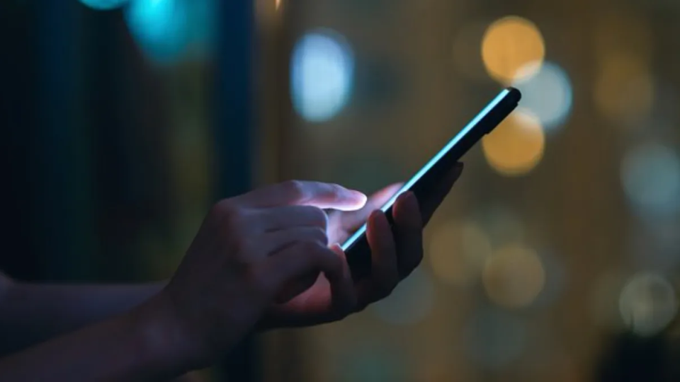 В Хмельницком 18-летний парень отобрал iPhone у ребенка: что решил суд