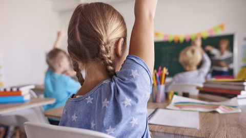 У Львові спростували чутки про те, що 50 тисяч дітей ВПО нібито не ходять до школи через цькування за мову