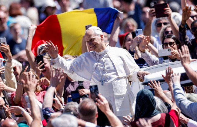Папа Римський Лев XIV у великодній промові закликав світових лідерів скласти зброю
