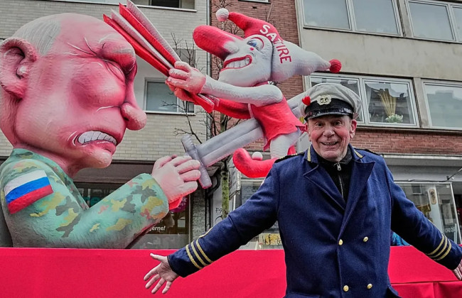 Росія заочно засудила німецького художника Жака Тіллі до понад 8 років ув’язнення за карикатури на Путіна