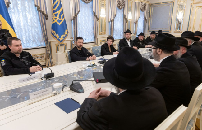Зеленський зустрівся з рабинами українських міст і представниками єврейських громад та привітав їх зі святом Песах