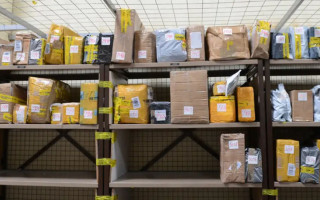 Пільгу на посилки до 150 євро з-за кордону скасують не раніше 2027 року — депутат