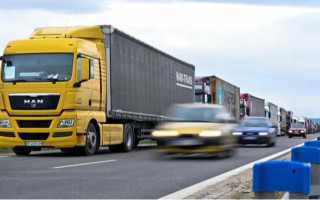 Уряд доручив відновлення прифронтових доріг Держспецтрансслужбі: перелік за Генштабом ЗСУ