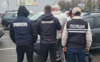 Во Львове бывший доцент вуза за 10 тысяч долларов предлагал мужчине «работу» в Интерполе