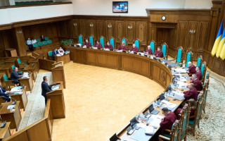 Виконання судових рішень у період дії воєнного стану: Велика палата КСУ продовжила розгляд справи за конституційним поданням Дмитра Лубінця