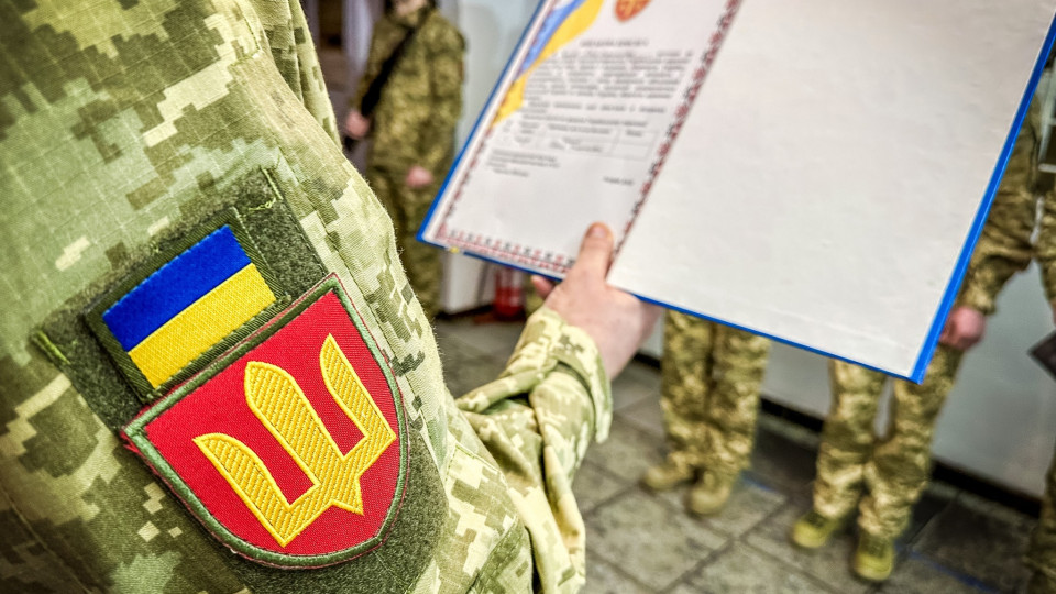 Владимир Зеленский присвоил почётное наименование 47-й артиллерийской бригаде ВСУ
