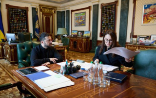 Владимир Зеленский поручил Кабмину подготовить программы против роста цен для населения