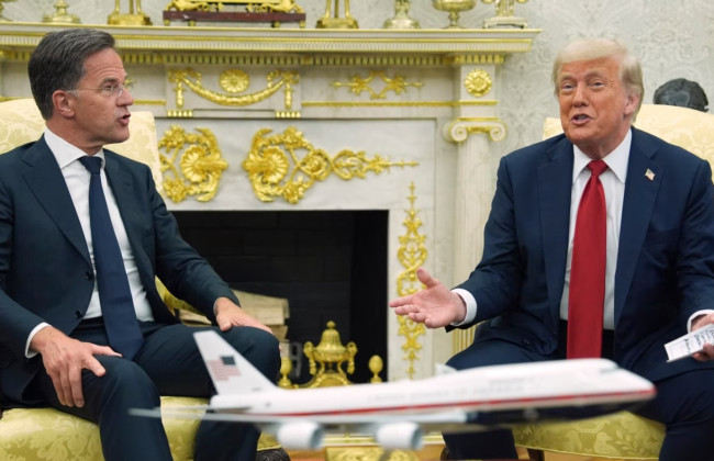 Дональд Трамп обговорить із Марком Рютте можливий вихід США з НАТО